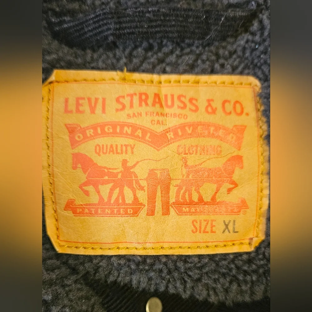 Levi's Mens Black Sherpa Trucker Jacket - Picture 7 of 8